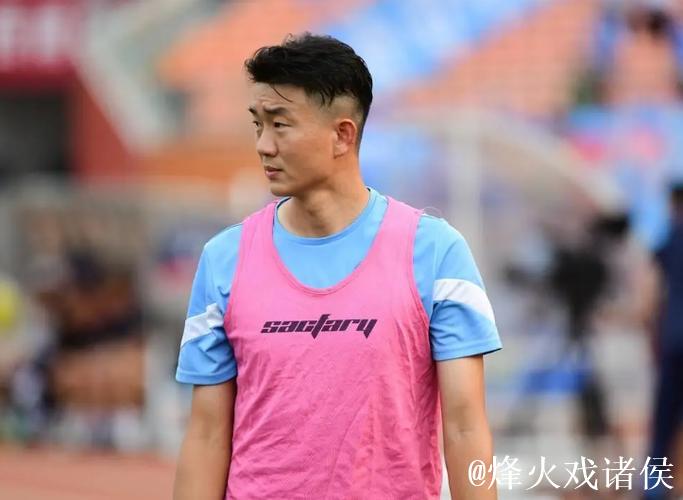 不仁不义不孝具象化！戴琳点赞球迷去世新闻，常年辱骂自己老母亲